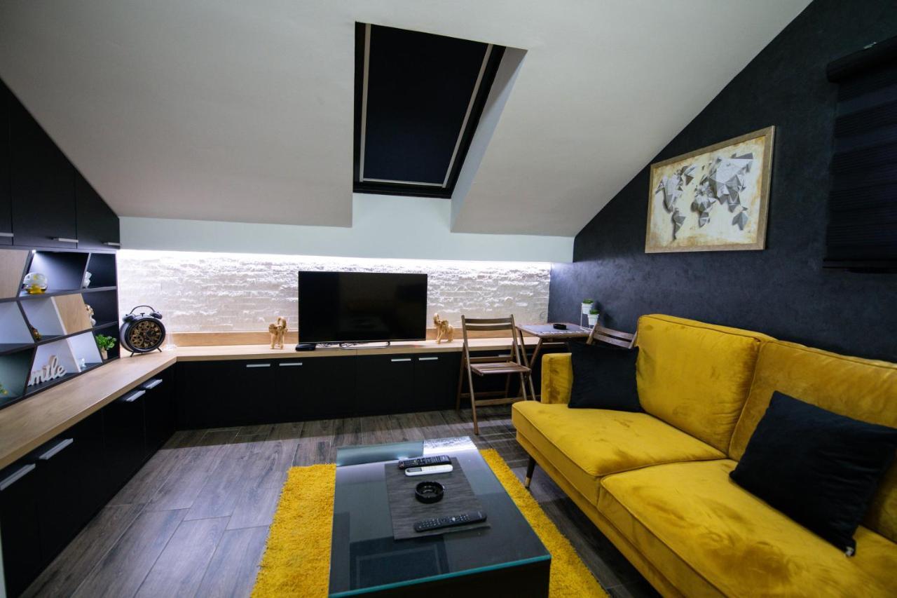 Lux Jefimija Apartment Valjevo Bagian luar foto